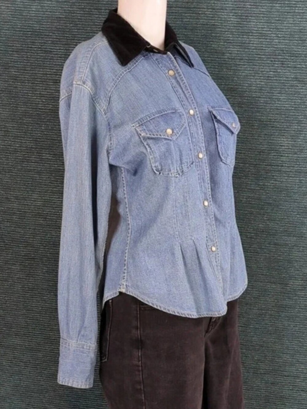 Vintage 80s Express Spirit of Nîmes Denim Shirt, Black Velvet Collar RARE ITEM!